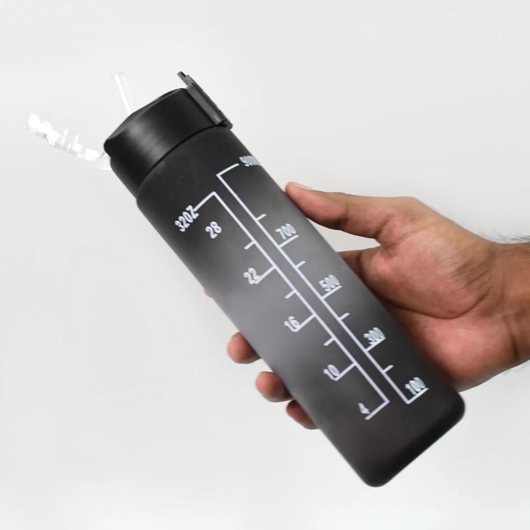 900ml Motivational Water Bottle with Time Marker and Flip Straw - Black Gradient